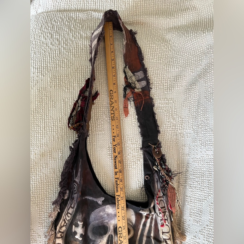 NWOT skull traveler bag Handmade WORK OF ART carry it or hang it on your wall - Picture 9 of 16